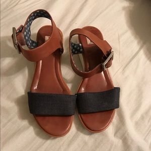 ED Ellen Degeneres Sandals